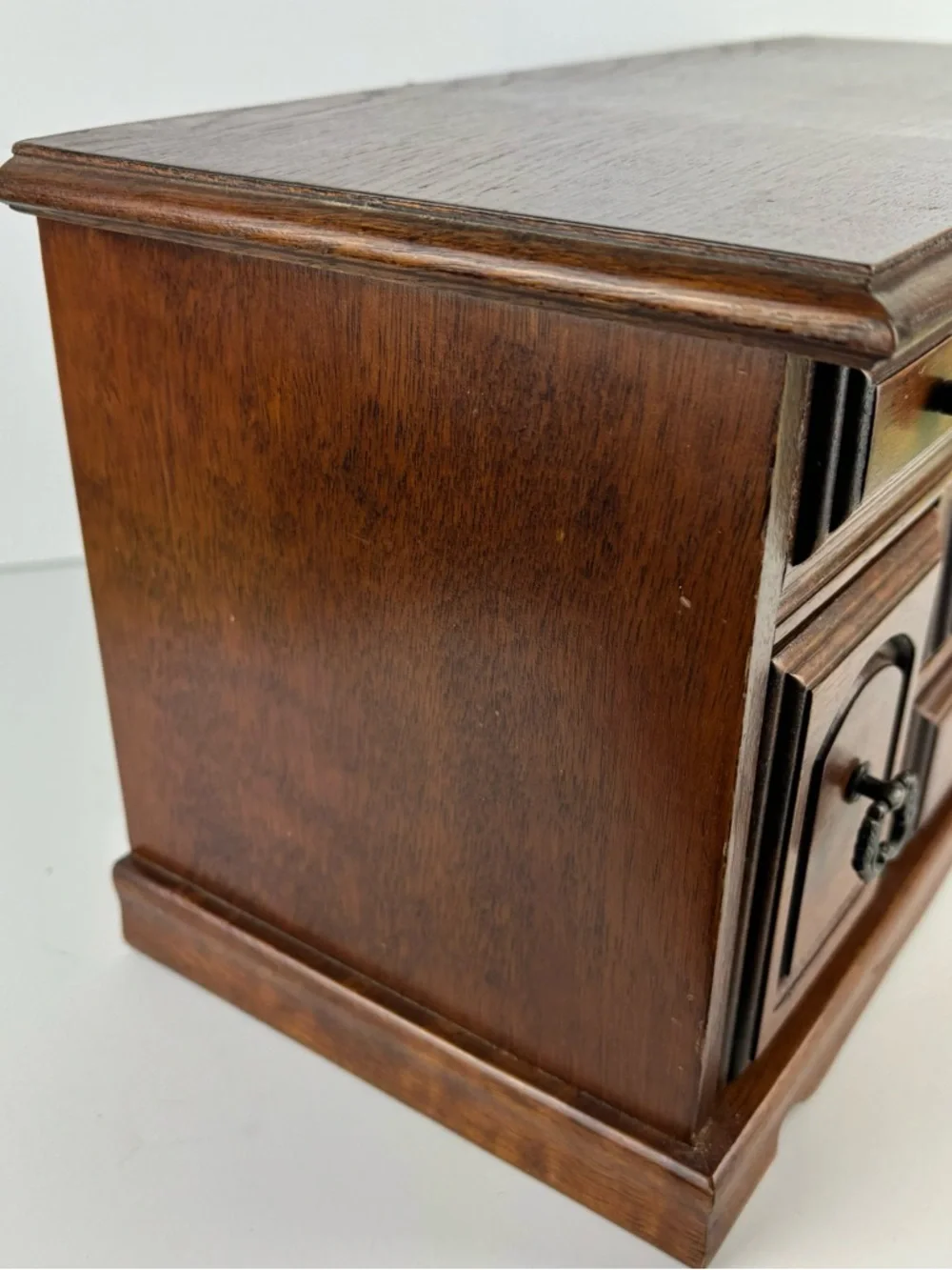 VTG- Dark Wood Jewelry Box/lift-top/ring drawers-dresser top storage/otganizer